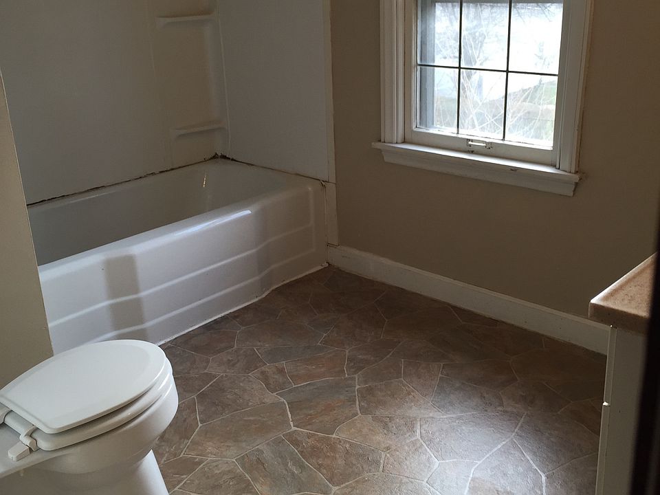 2nd image of 1453 24th Ave