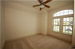 607 Pedernales