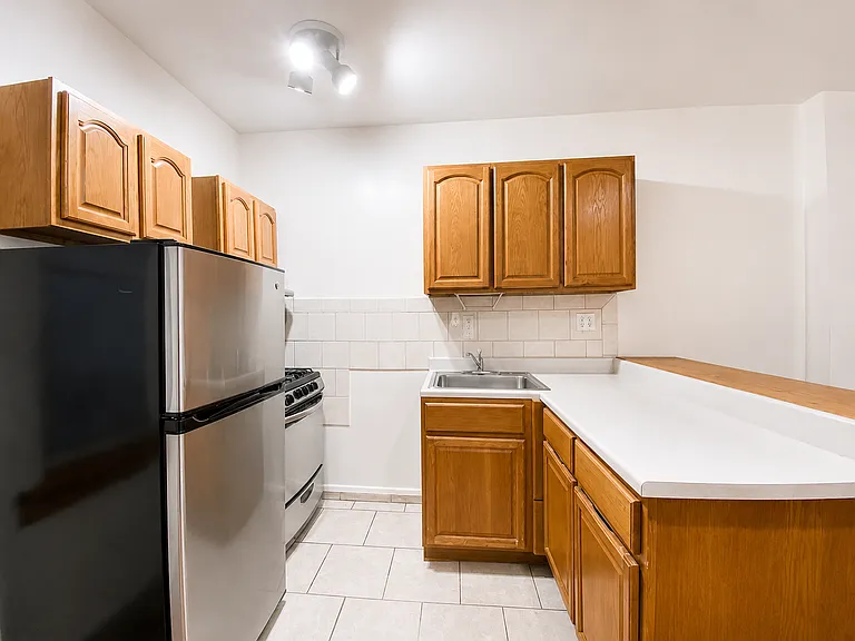 707 W 171st St #1E — Photo 10