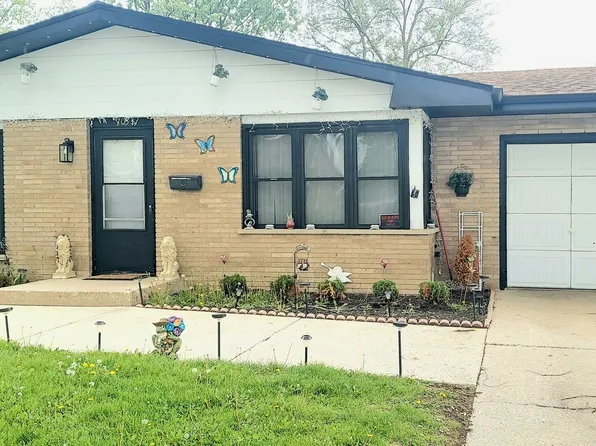 703 Sheldon Ave, Aurora, IL 60506