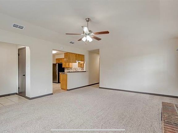 5th image of 1302 Spanish Flower Dr