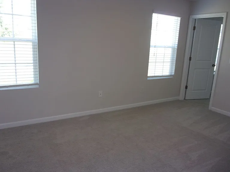 812 Wood Village Dr — Photo 16