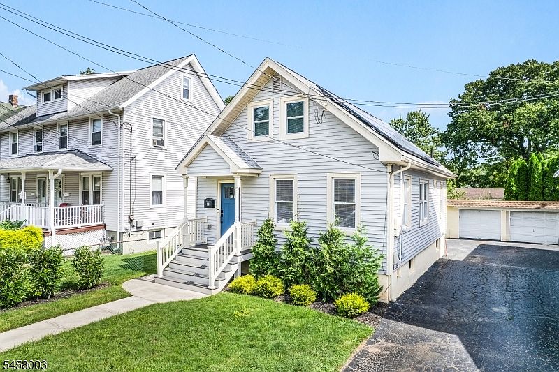 1st image of 81 Burnside Ave