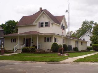 303 2nd St SE, Hampton, IA 50441