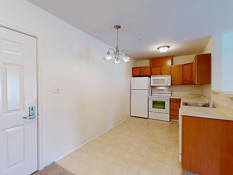 2730 N Forest Rd — Photo 18