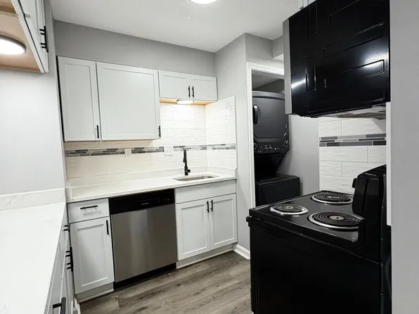 Bellagio North Living I
