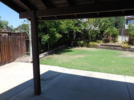 5th image of 23594 Norris Cir
