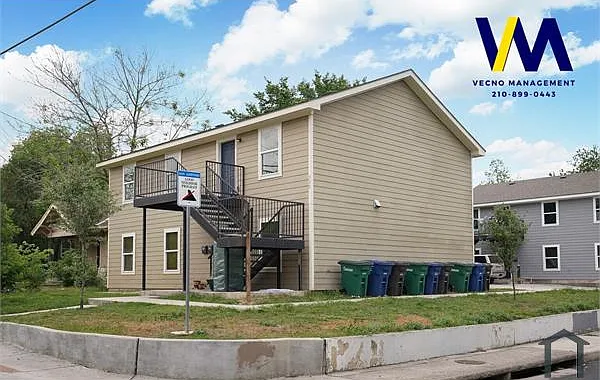 302 Cooper St #201