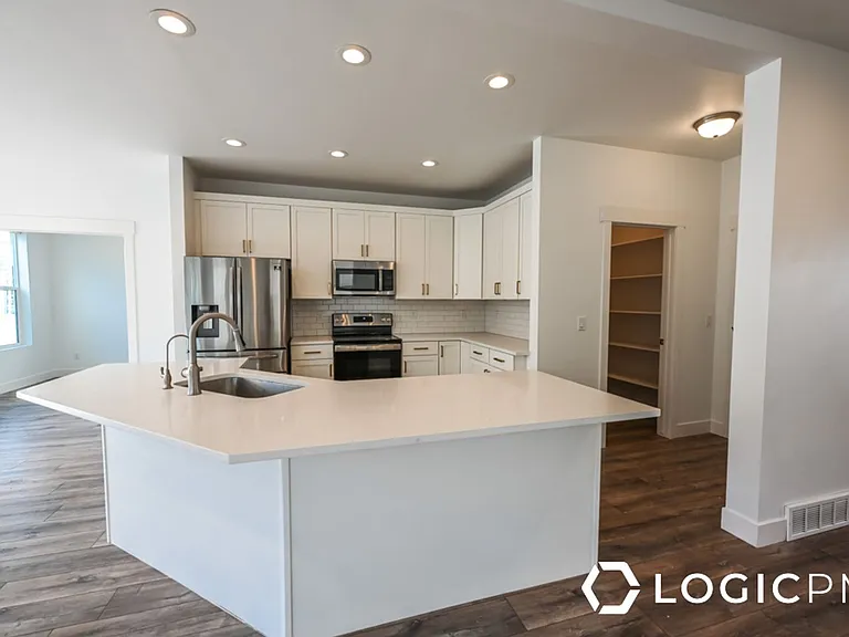 4903 W Upper Bend Dr — Photo 6