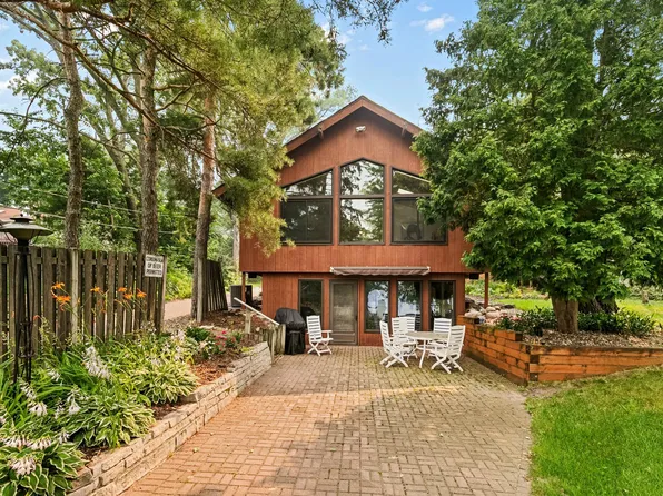 5059 Alameda St, Shoreview, MN 55126