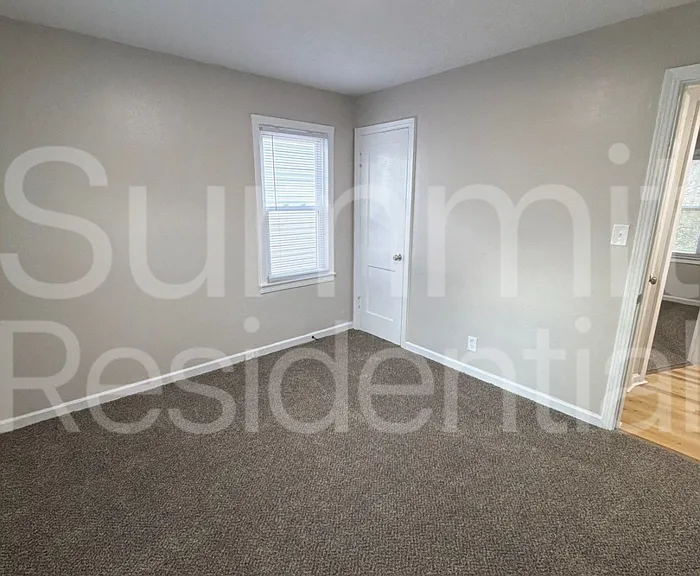 3005 Linwood Ave — Photo 9