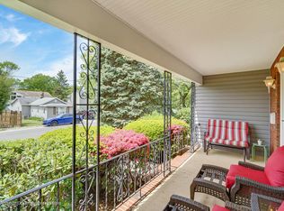 607 Sunset Pl, Middletown, NJ 07748