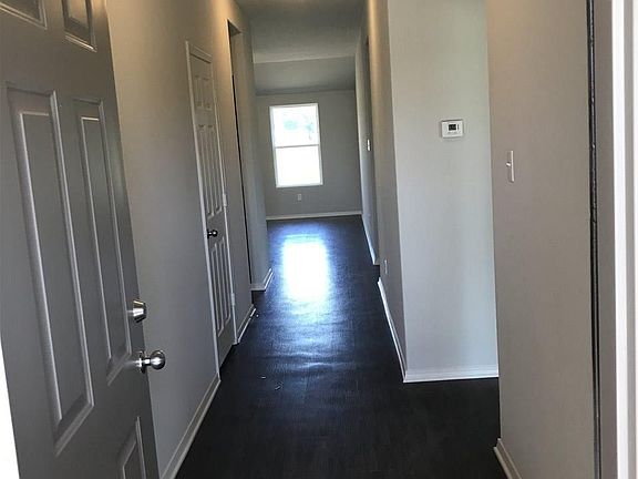 2nd image of 7008 Red Oak Ln