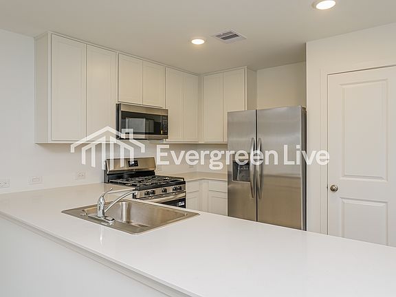 4th image of 319 Bush Meadow Ln