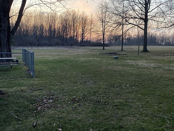 2nd image of 1997 Smeltzer Rd