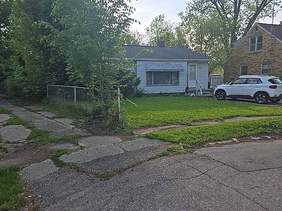 3rd image of 3914 Cherokee Ave