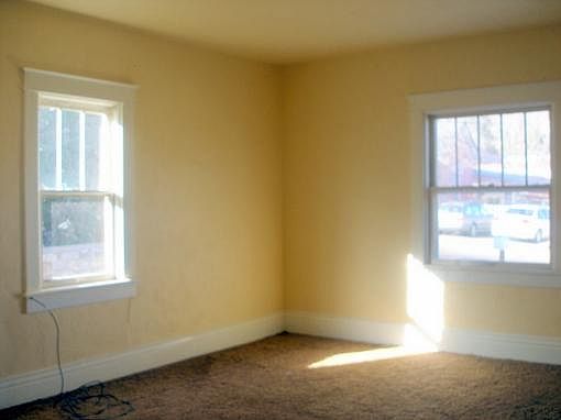 3rd image of 705 W 8th St