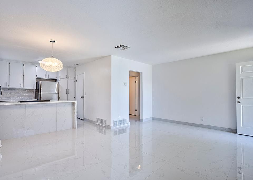 1st image of 1407 Elizabeth Ave #1