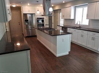 1550 Mountain Top Rd, Bridgewater, NJ 08807