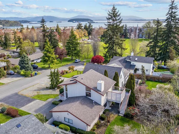 1211 31st Street, Anacortes, WA 98221