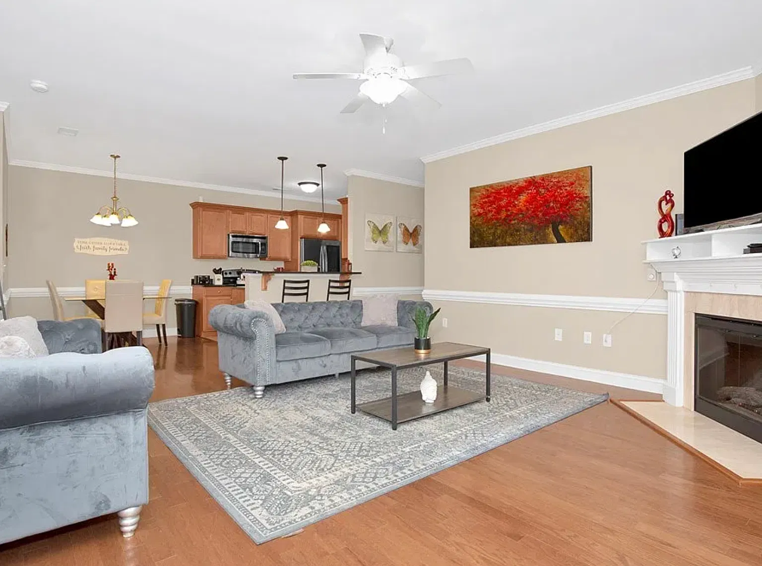 1922 Harcourt Circle - 101 — Photo 1