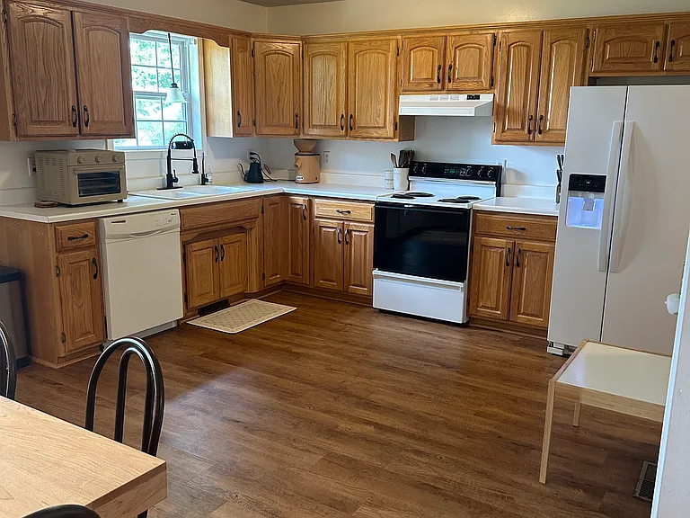 1411 E Wollard St #1 — Photo 4