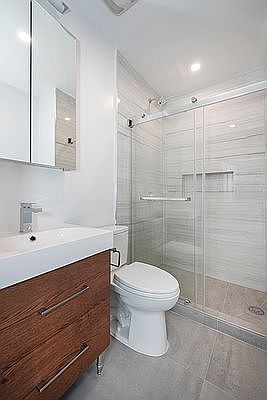 2nd image of 358 7th Ave #4