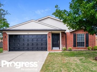 7111 Ocho Rios Dr, Fort Worth, TX 76137