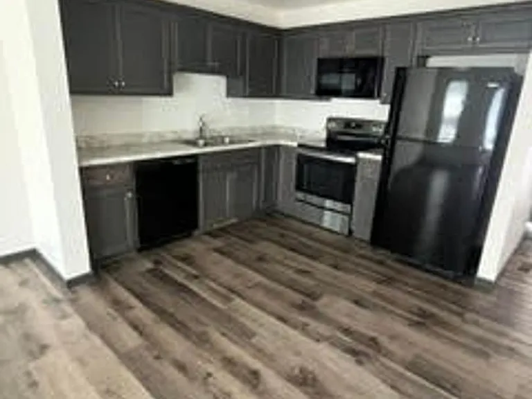 585 Birch Hill Dr #37 — Photo 3