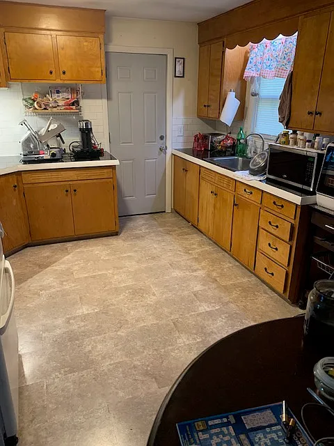 3 bed, 1032 sqft, $2,000 — Photo 4