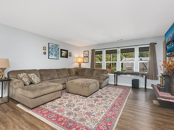 4th image of 18823 NE 165th Pl