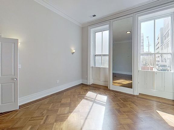 3rd image of 817 Saint Paul St #C9b086056