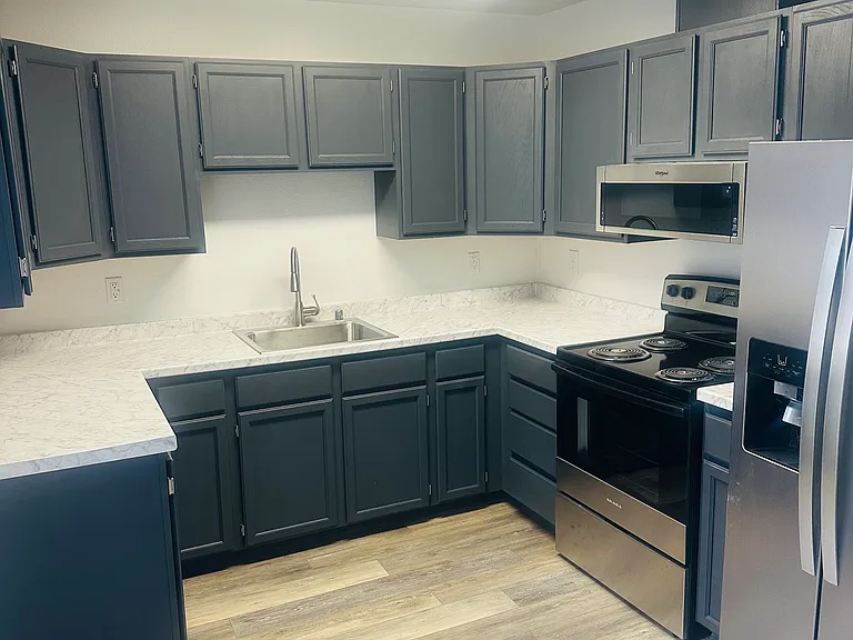 W Tweed Ct — Photo 1