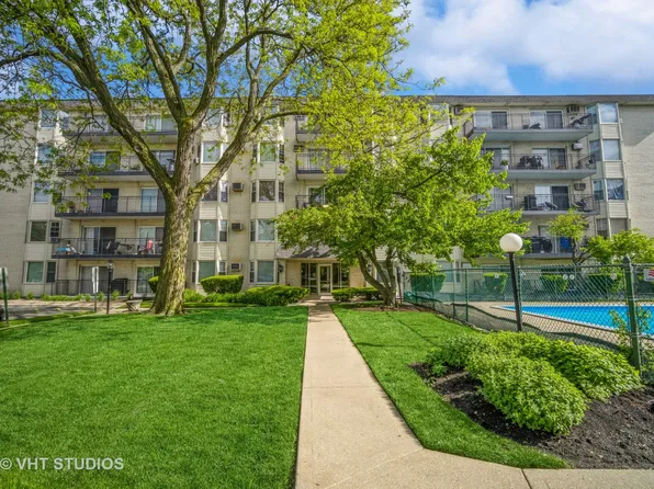 5510 Lincoln Ave #B510, Morton Grove, IL 60053