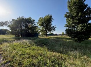 2013 NW 4th St, Newcastle, OK 73065