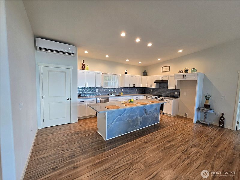 4th image of 67 Birch Court