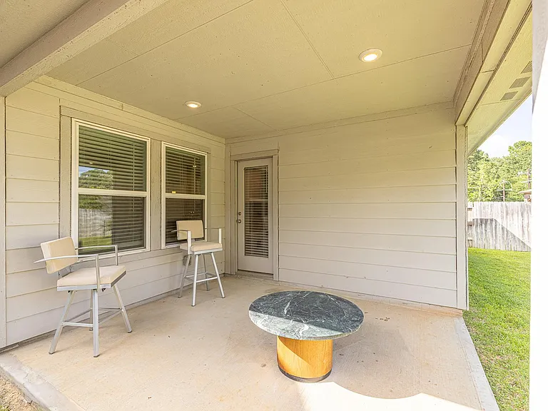 17705 Hanson Ridge Dr — Photo 32