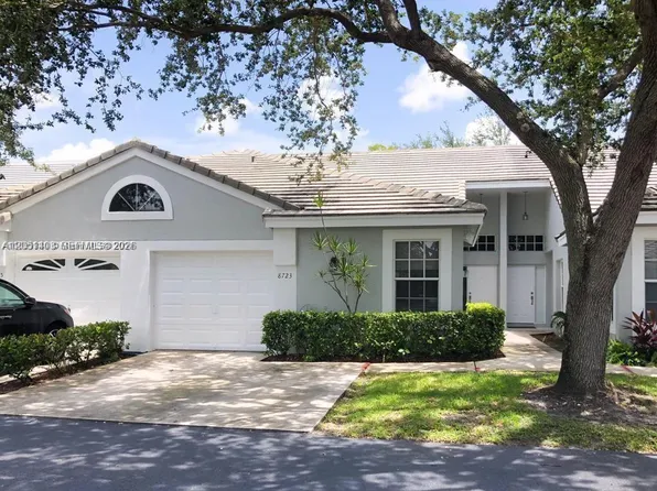 8723 Forest Hills Blvd, Pompano Beach, FL 33065