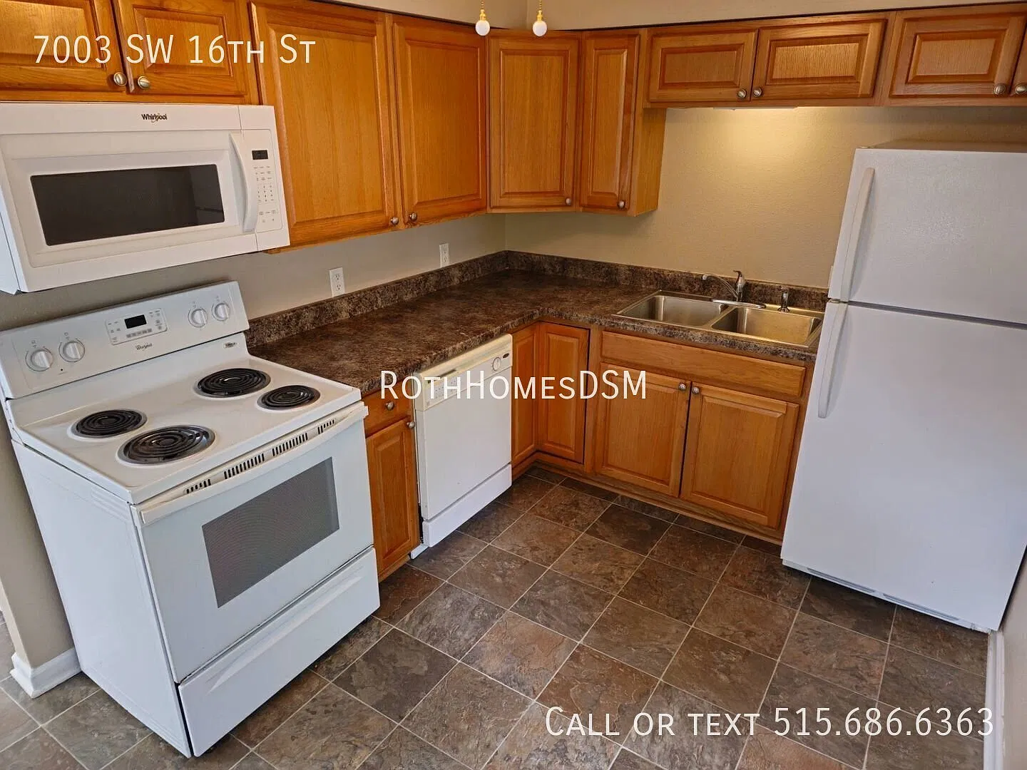 3 Bedroom 1 Bath Home With 1 Car Detached Garage — Photo 3