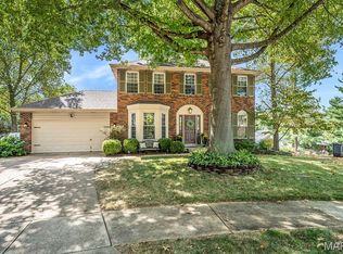 1427 Oakhall Manor Ct, Ballwin, MO 63021