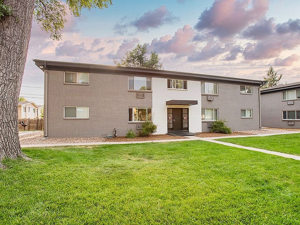 Oak Street Apartments North-3 Large