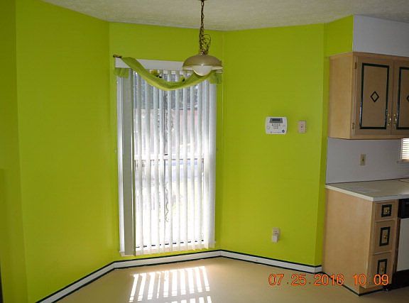 3rd image of 708 9th Ave S