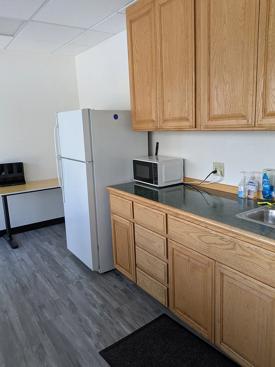 Building Photo - 4701 Patrick Henry Dr #5-204