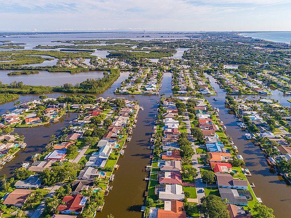 5th image of 31 Yacht Haven Dr