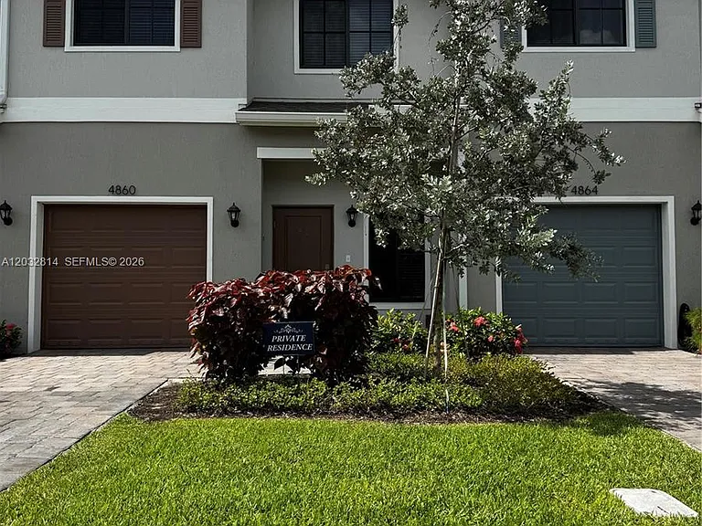 4860 Dillion St #4860 — Photo 1