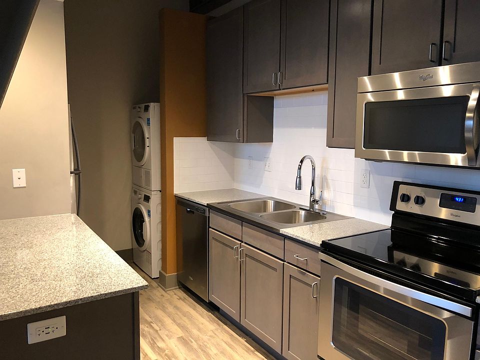 1st image of 3533 Broadway Blvd #503