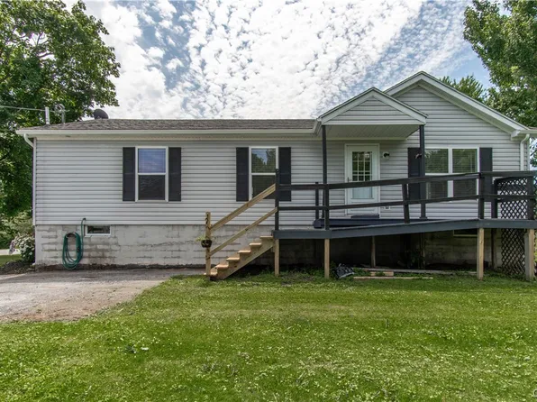 448 Ambrose St, Sackets Harbor, NY 13685