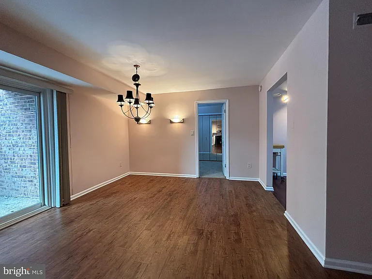 303 Mountainview Dr #303 — Photo 12