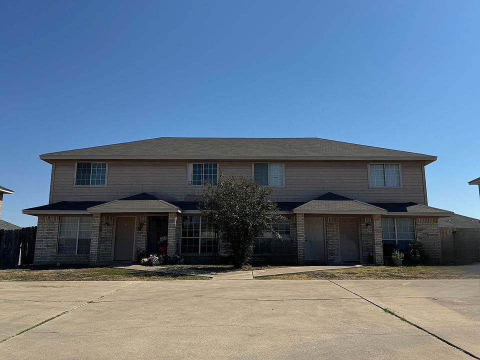 1st image of 4502 Deek Dr APT A