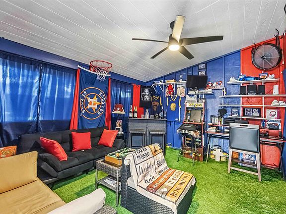 5th image of 8607 Causeway Dr